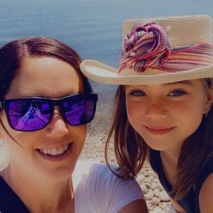 Meet your Posher, Leslie